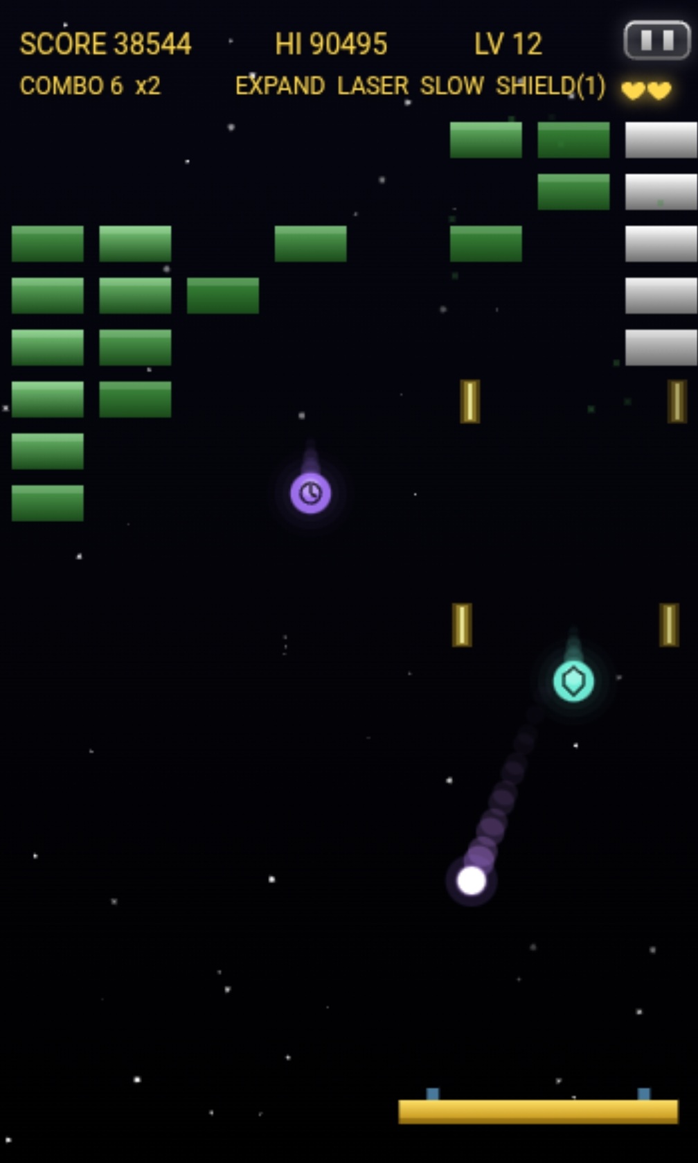 Arka Seeker gameplay — shield and powerups at level 12